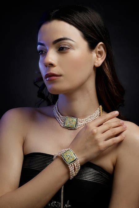 Buy Cream Kundan Husn-e-sabz Embellished Choker by Dugran By Dugristyle ...