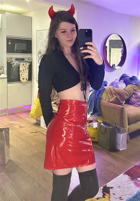 Being a guy is so fun 😈 : r/F1NN5TER