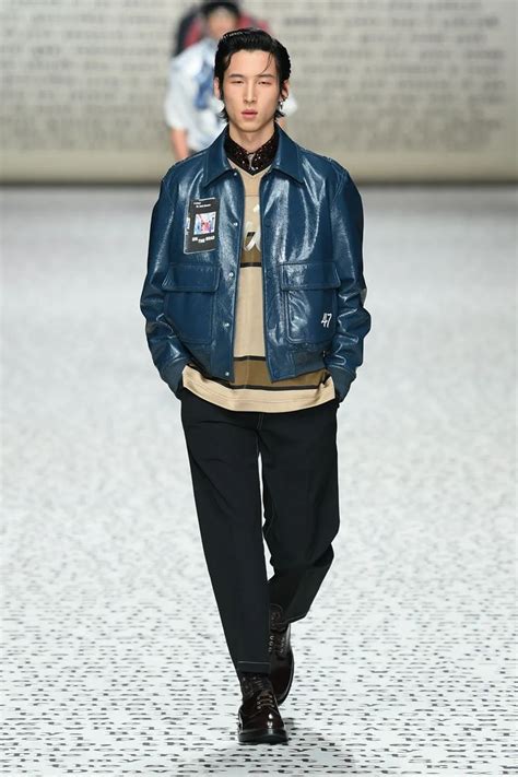 Dior Men Fall 2022 Menswear Fashion Show | Vogue | Americana fashion ...