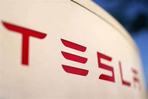 Why TSLA stock today surged over 8%? AI5 chip update, Elon Musk’s ...