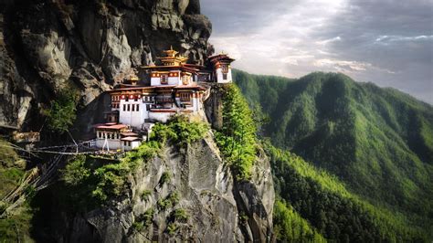 Travel to Bhutan & Experience the Holiday of a Lifetime | andBeyond