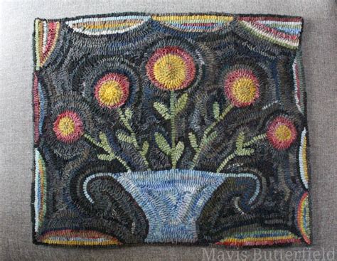 Rug Hooking Pattern Flowers for Lucy {Large} on Linen