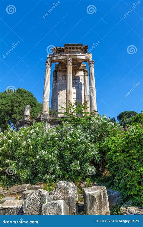The Ruins of the Temple of Vesta Stock Photo - Image of forum ...