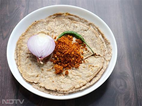 क्या आपको पता है बासी रोटी खाना किस बीमारी में होता है बेहद फायदेमंद ...