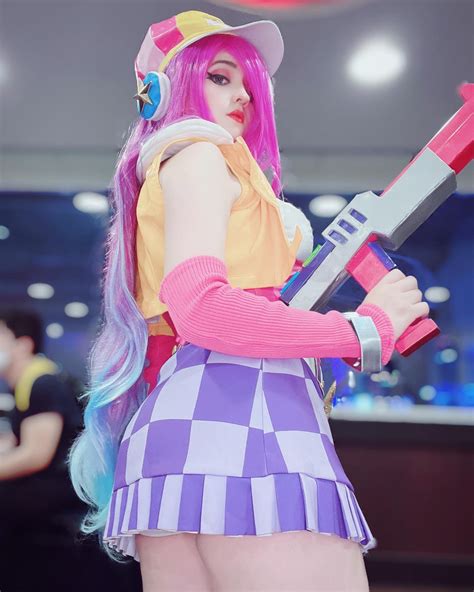 TW Pornstars - San Chan. Twitter. Ya ando en stream en Twitch owo te espero :3. 12:42 AM - 31 ...