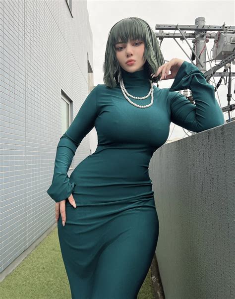 [2b2h] She's sexy : r/PoliteCurves