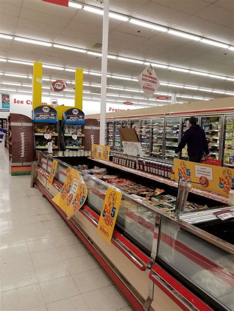 Redner's Market Hours