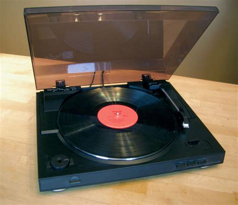 Turntable | Vinyl Records, Record Players, Hi-Fi Audio | Britannica
