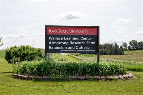 Armstrong State University Move In Day At Armstrong State University