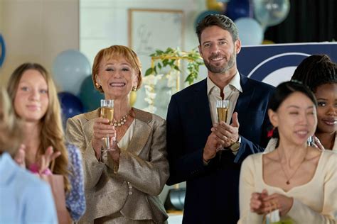 Hearts Around the Table: Jenna's First Love (2025): Cast, Plot ...