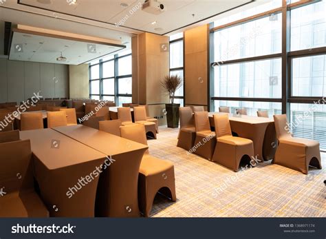 Board Room Meeting 的图像结果