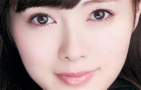 Download wallpaper girl, brown eyes, beautiful, short hair, model ...