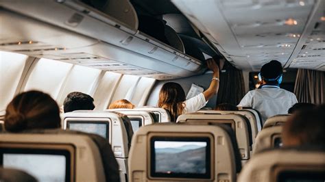 Delta Flight DL275 Japan Diversion To LAX – Full Story