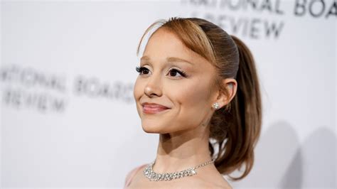Is Ariana Grande At The Grammys? 2025 Updates - Betches