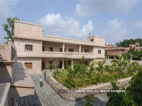 "Poor" crorepatis - How to earn crores, and yet be poor to pay taxes ...