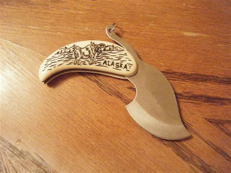 Help for the Fergusons.....: Item # 35 Alaskan Ulu Knife