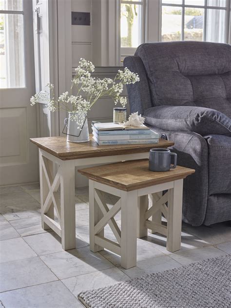 7 idées de Tables gygognes | mobilier de salon, decoration, relooking meuble - nest of tables for living room