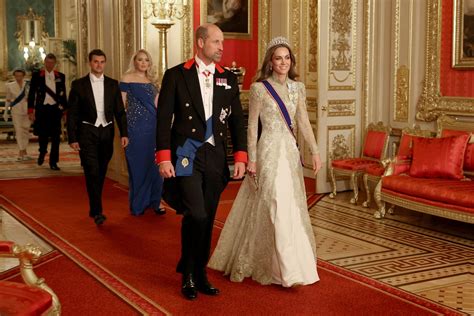 Kate Middleton dazzles in Lover's Knot Tiara at state banquet for Trump ...