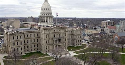 Mich. Senate set to vote on teacher retirement changes
