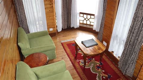 DELUXE | Cedar Inn, Darjeeling