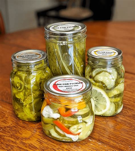 4 Types of Pickles : r/Canning