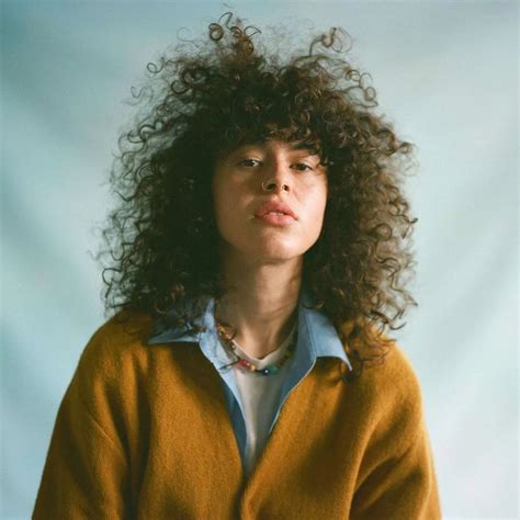 The Wolf Cut: Your Ultimate Guide Before You Chop