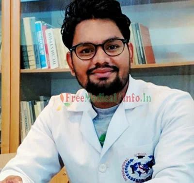 Dr. Maheshwar Chawla is an experienced general physician.