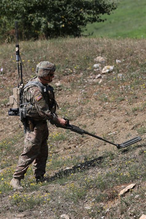 TF EOD trains future leaders | Article | The United States Army
