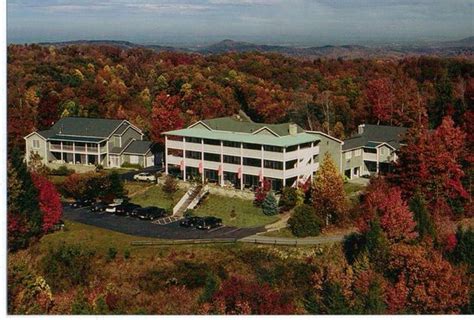 HIPPENSTEAL'S MOUNTAIN VIEW INN (Gatlinburg) - B&B Reviews & Photos ...