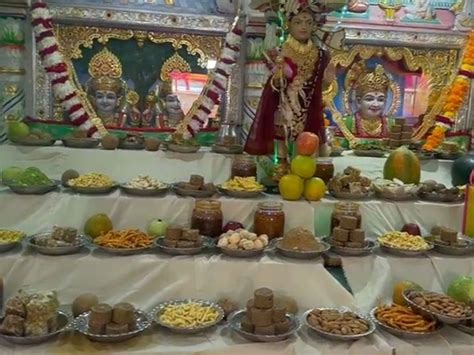 21st Patotsav of Swaminarayan Temple held in Nawagam, Bhachau, Saints ...