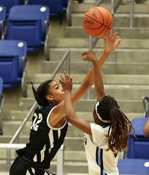 Strong response sends Clark to the regional tournament for the first ...