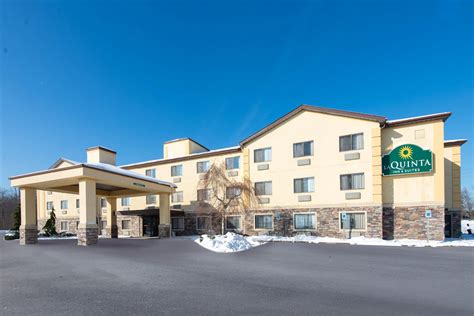 La Quinta Inn & Suites by Wyndham Erie | Erie, PA Hotels