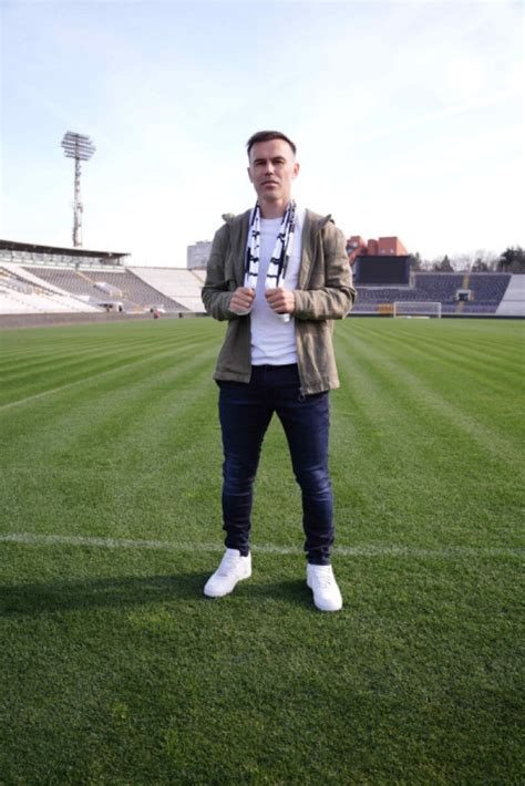 Birbas Natho produžio ugovor sa Partizanom do 2025. godine - Srpski ...