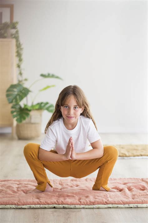 Child Yoga Challenge 的图像结果