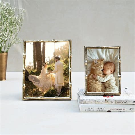 Photo Frames, collage frames, wood frames | Mora Taara