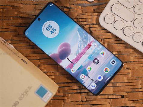 Motorola Edge 40 Neo Review Digit.in