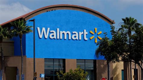 H‑1B visa fee hike impact? US largest private employer Walmart pauses ...