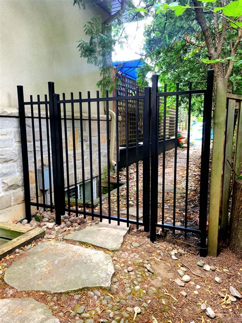 Aluminum Picket Fence Gates