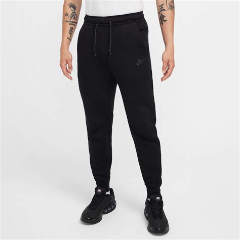 Men's Tech Fleece Clothing. Nike SG