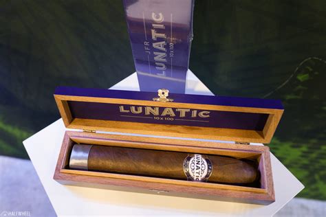 AGANORSA Leaf Adding JFR Junior, New Cuba Superior Titan | halfwheel