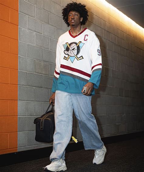 Pin on Outfit Brainstorm Autumn Winter 2023 | Nba fashion, Street style ...