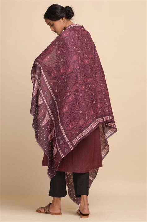Buy Dark Plum Woollen Printed Shawl @ 2999 | W for woman – wforwoman