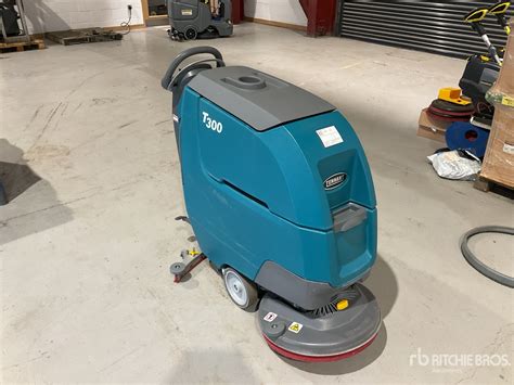 2021 Tennant T300 Walk-Behind Electric Floor Scrubber | Ritchie Bros ...