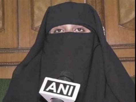 मुलायम की बहू के बाद मौलाना तौकीर रजा की बहू भी भाजपा में शामिल ...