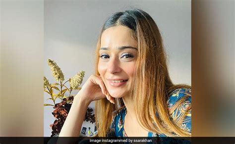 टीवी एक्ट्रेस सारा खान की कोरोना रिपोर्ट आई पॉजिटिव, खुद को किया ...