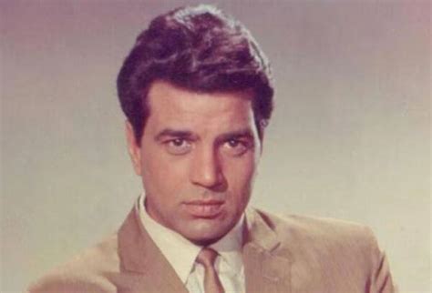 When Young Dharmendra Walked Into Dilip Kumar’s Bedroom & Then Ran Away ...