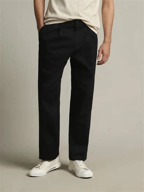 Formal vs Informal Dress Code: What's the Difference?