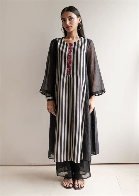 Midnight Black and Ivory Beaded Striped Kurta Set – Andaaz by Jyoti Dhawan