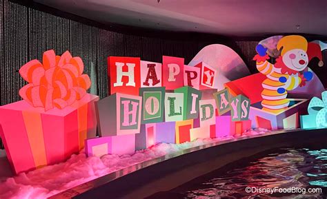 11 Reasons Why We Can’t Resist Visiting Disneyland This Holiday Season - Disney by Mark