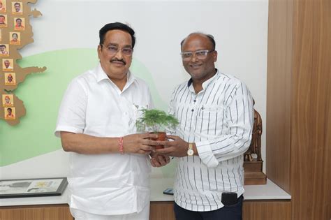 26-time 12th fail, but a PhD and now Navsari’s Sarpanch: Nil Desai's ...